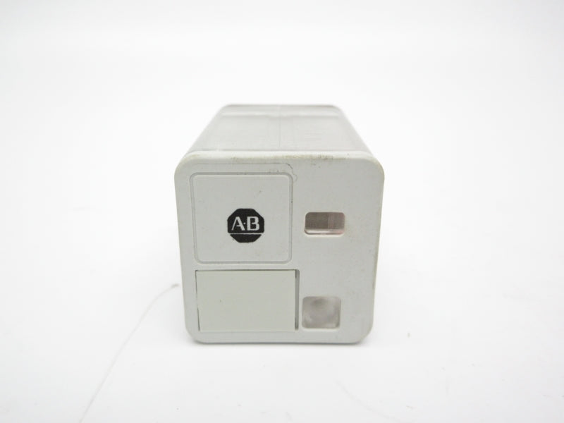 ALLEN BRADLEY 700-HA33Z24 SER. C 24VDC 10A (WH/BL) NSMP