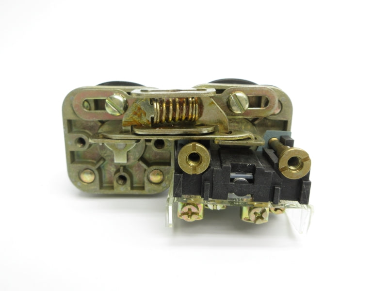 ALLEN BRADLEY 800T-FA22A SER. T (WH) NSMP
