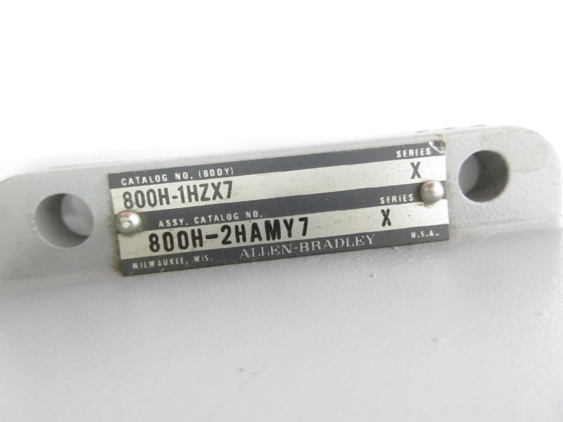 ALLEN BRADLEY 800H-2HAMY7 SER. X UNMP