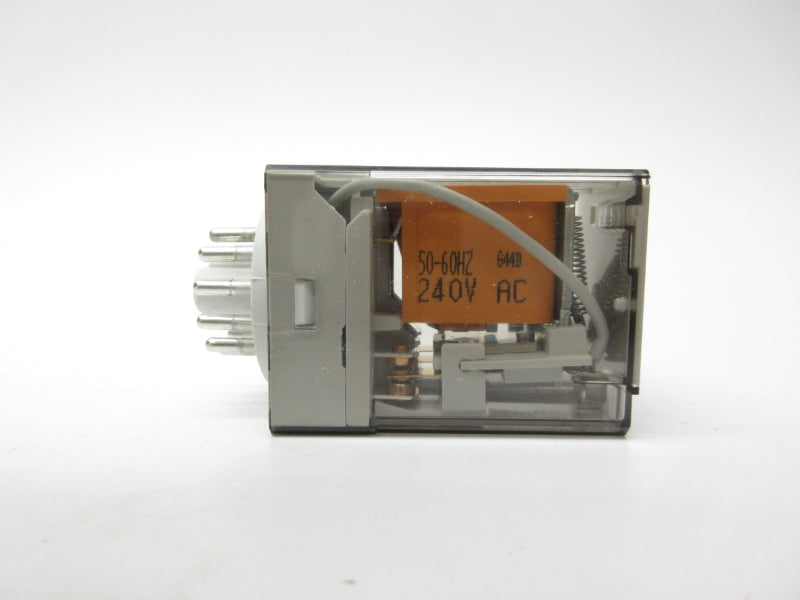 ALLEN BRADLEY 700-HA33A2 SER. D 240VAC 10A (WH) NSMP