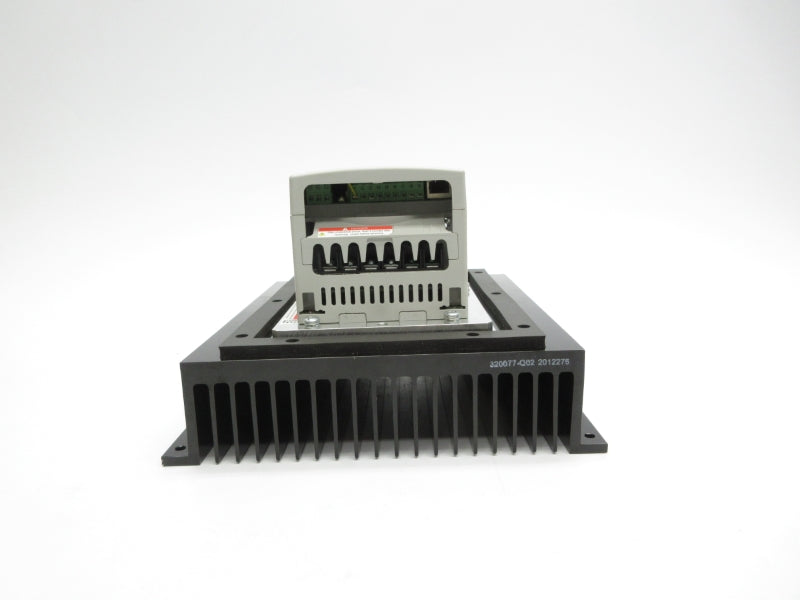ALLEN BRADLEY 22B-D4P0F104 SER. A F/W 6.02 380-480VAC 5.7A NSNP