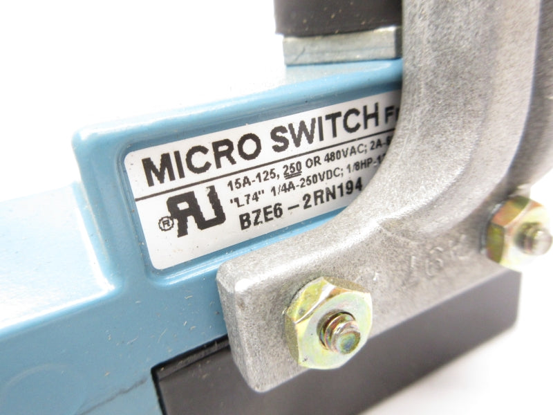 MICRO SWITCH BZE6-2RN194 480VAC 15A (AS PICTURED) NSNP