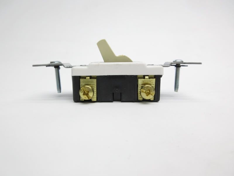 LEVITON CSB1 120/277VAC 20A NSNP