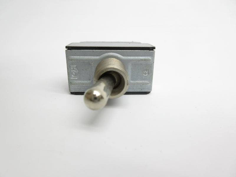 CUTLER HAMMER 8733 125/250VAC 15/10A NSNP