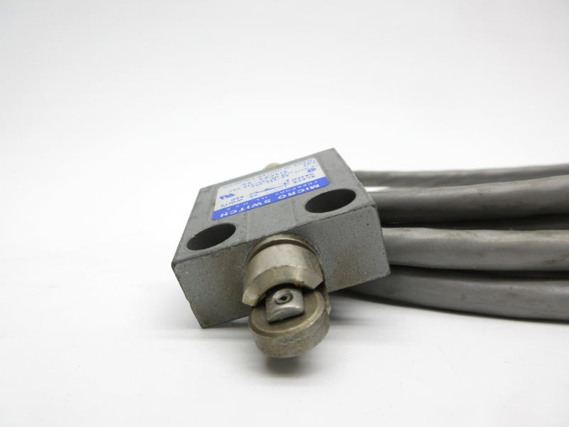 MICRO SWITCH 914CE2-9K 125/250VAC 5A UNMP