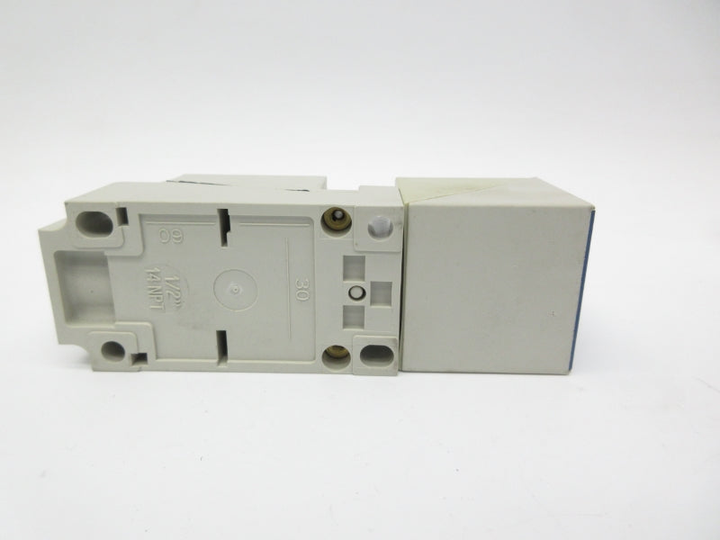 TELEMECANIQUE XS7C40PC440H7 12-48V NSMP