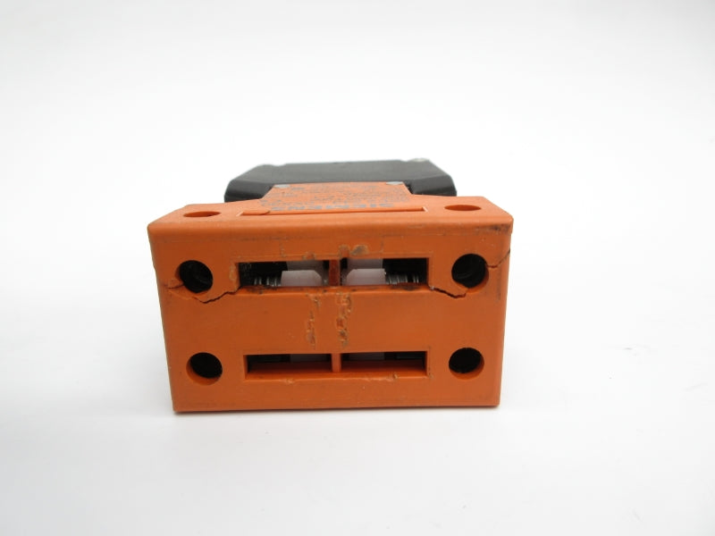 SIEMENS 3SE2243-0XX30 230VAC 4A (AS PICTURED) UNMP