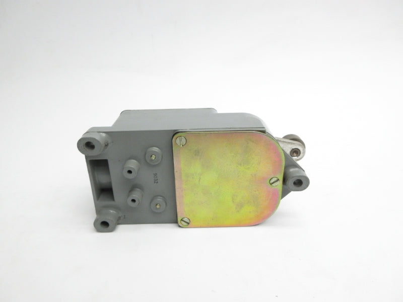 ALLEN BRADLEY 801-ASG17 SER. A 600VAC-DC NSNP