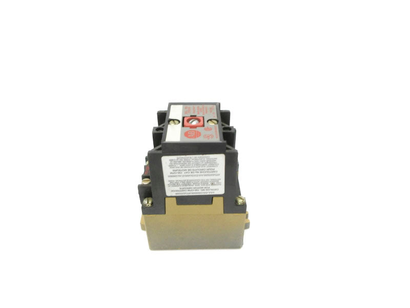 ALLEN BRADLEY 700-PK800A1 SER. B 110/115-120V 10A NSNP