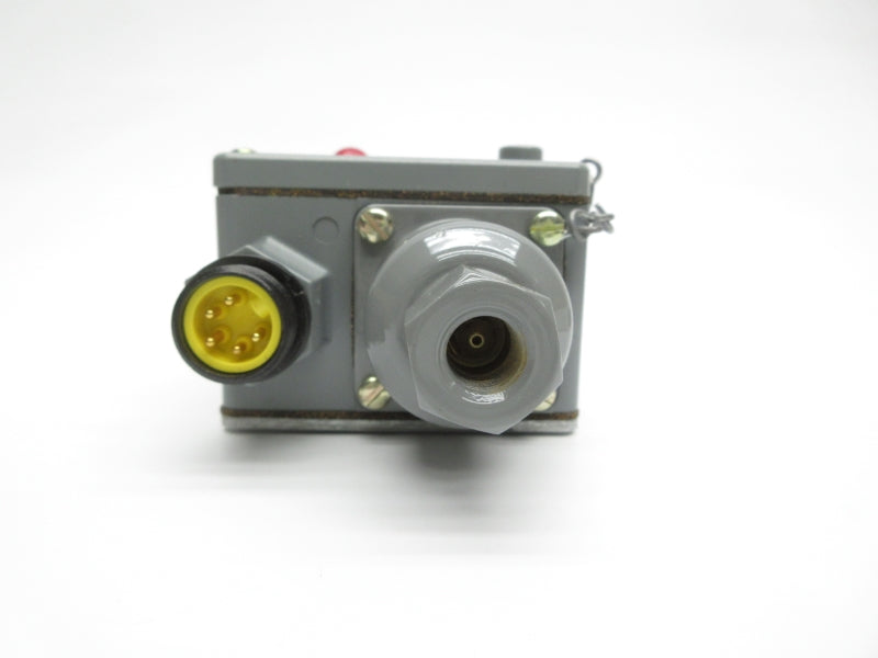 ALLEN BRADLEY 836T-T253JX24X15 SER. A 120-600VAC 60A 350PSI (BR/WH) NSMP