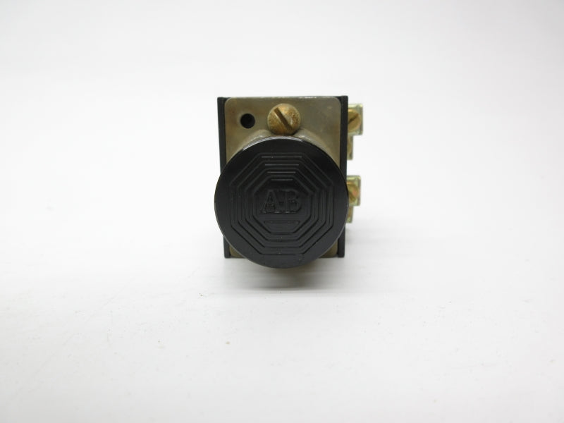 ALLEN BRADLEY 800H-AK2A SER. A 600VAC (BK/YL) NSMP