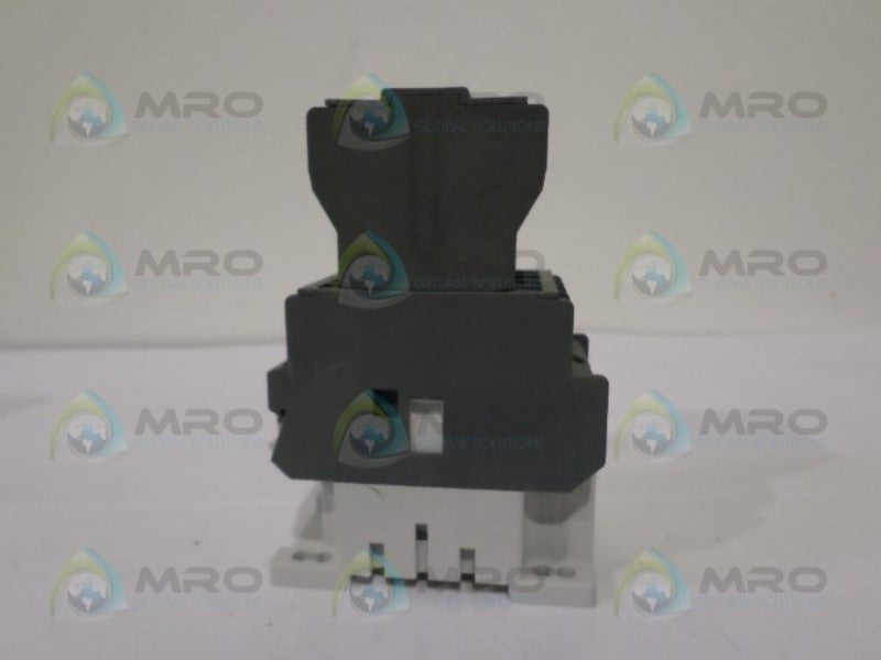 ABB A9-30-32 CONTACTOR *NEW NO BOX*