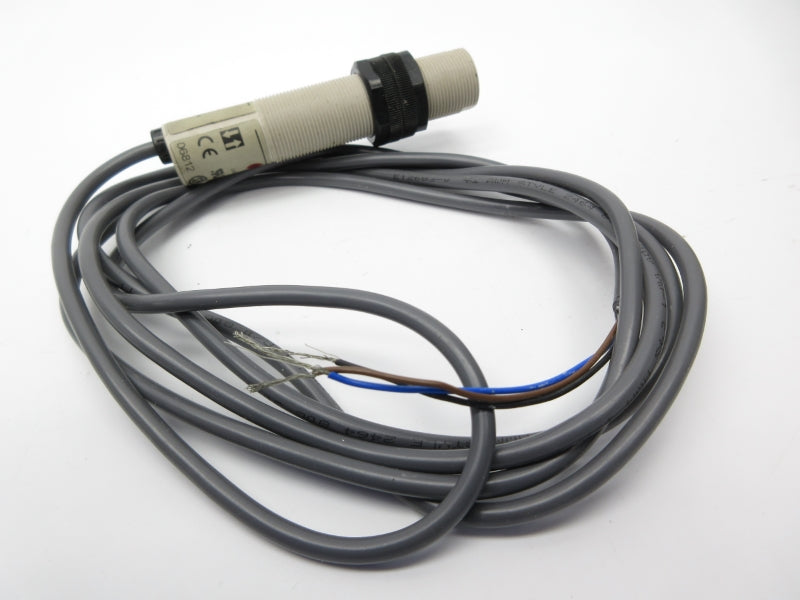 OMRON E3F2-DS10Z1-N 24-240VAC NSNP