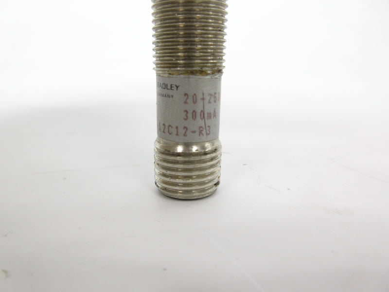 ALLEN BRADLEY 872C-A2C12-R3 SER. A 20-250VAC UNMP