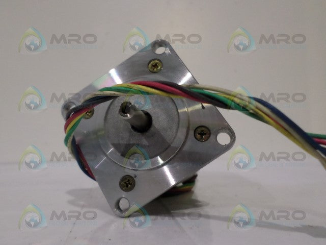 ORIENTAL MOTOR VEXTA PH268-21-A39 STEPPING MOTOR *USED*