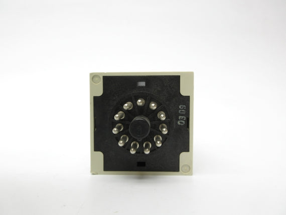 ALLEN BRADLEY 700-HR52TA17 SER. B 100-240VAC 5A 0-6S NSNP