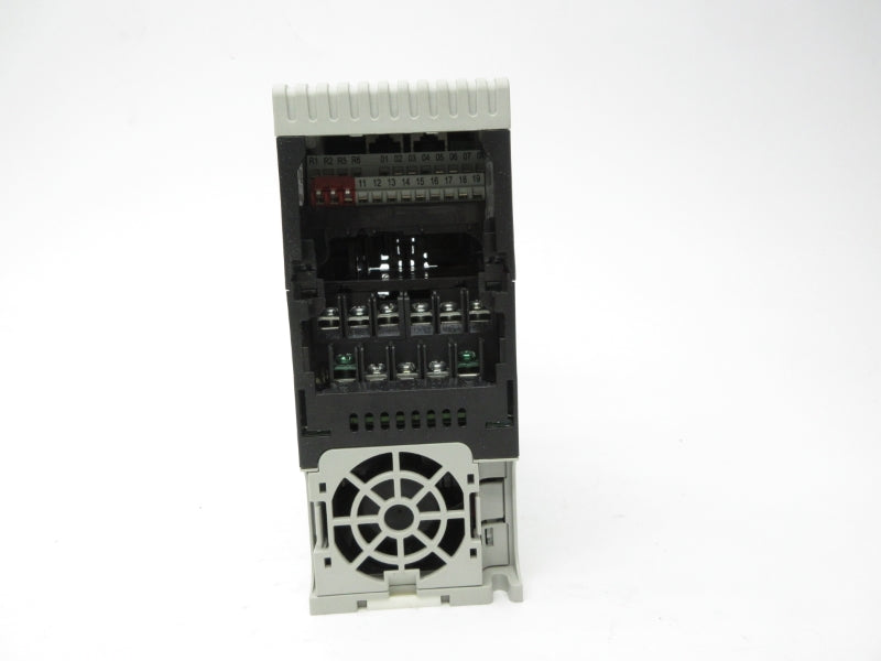 ALLEN BRADLEY 25B-D2P3N114 SER. A F/W 5.001 323-528V 2.3A NSMP