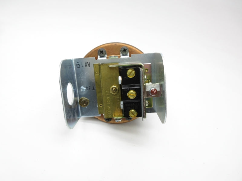MCDONNELL&MILLER FS6-1 115/230VAC 7.4/3.7A 100PSI 225'F NSNP