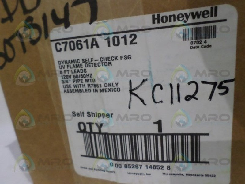 HONEYWELL C7061A1012 DYNAMIC SELF CHECK UV FLAME DETECTOR *FACTORY SEALED*