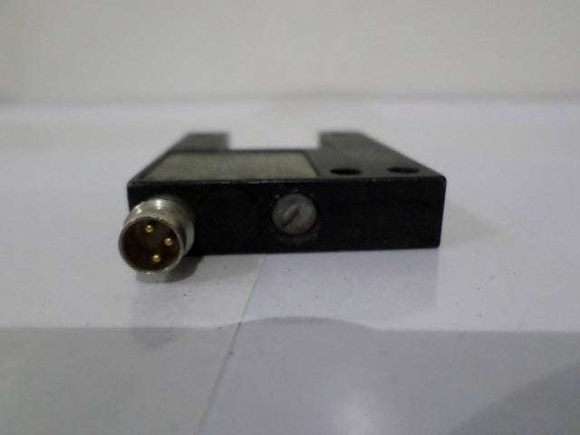 DI-SORIC OGU-020-P3K-TSSL LIGHT BARRIER SENSOR 10-35VDC *USED*