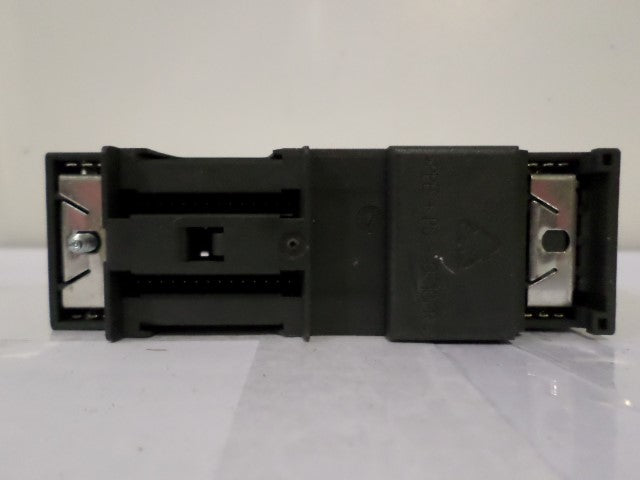 SIEMENS 6ES7 321-1BH02-0AA0 INPUT MODULE (AS PICTURED)*USED*