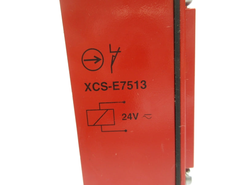 TELEMECANIQUE XCS-E7513 24V UNMP
