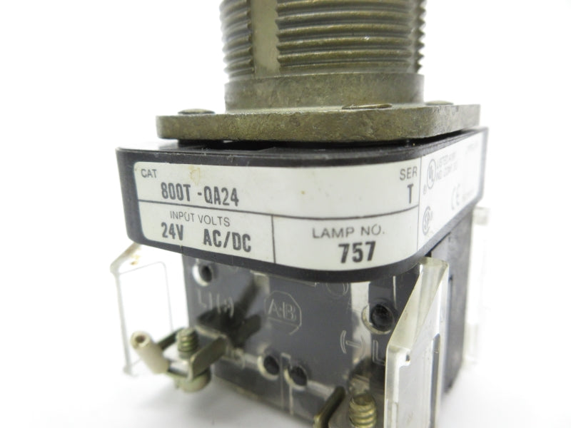 ALLEN BRADLEY 800T-QA24W SER. T 24VAC/DC UNMP