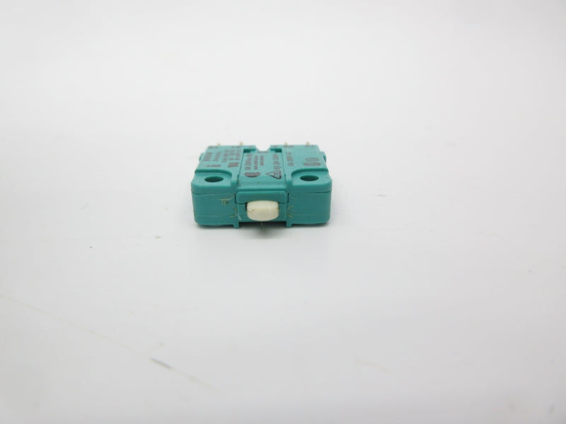 EAO H7R 250VAC 6A NSNP