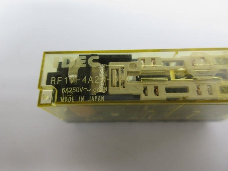 IDEC RF1V-4A2B-D24 250V 6A UNMP