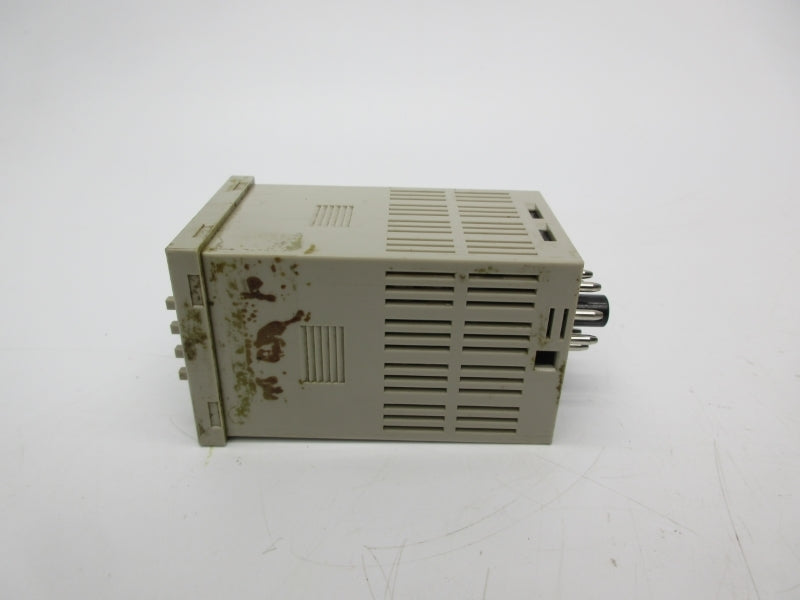 OMRON H5CN-XCN 100-240VAC 3A UNMP