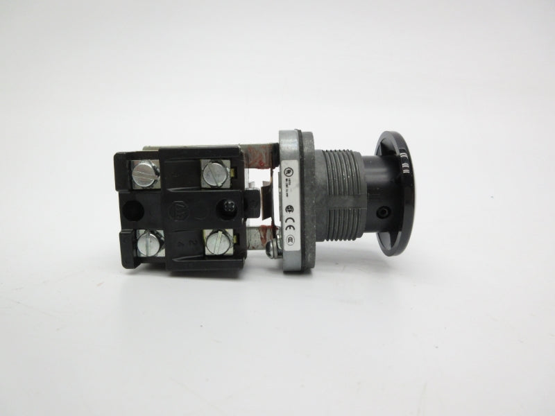 ALLEN BRADLEY 800T-D2M SER. T (WH) NSMP