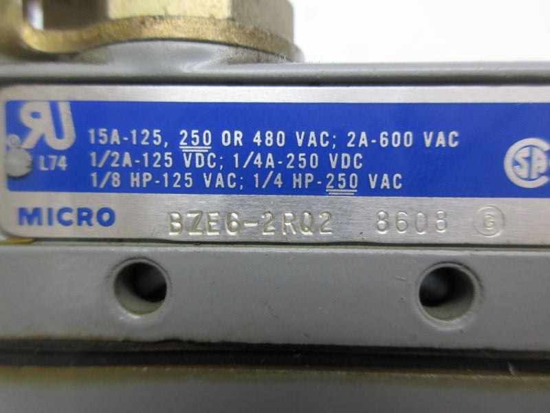 MICRO SWITCH BZE6-2RQ2 600VAC 2A (GREY) UNMP