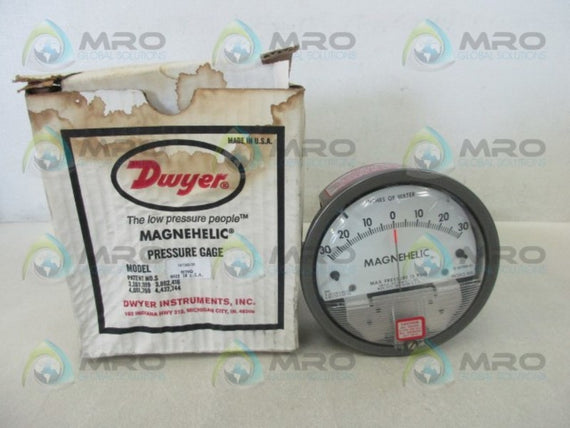 DWYER 12-167360-01 PRESSURE GAUGE 30-0-30 PSI   NSMP