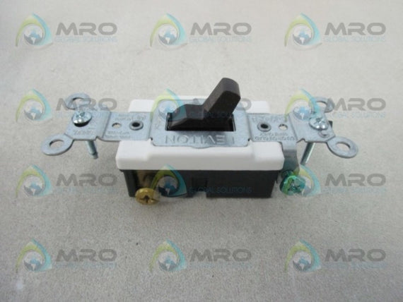 LEVITON CS320-2 3W TOGGLE SWITCH  NSMP
