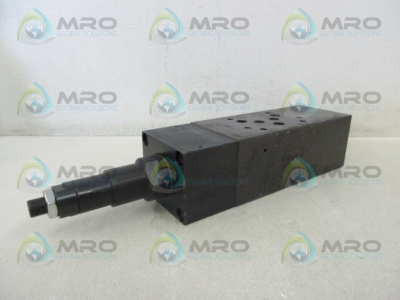 MOOG XEB17497-000-21 PRESSURE VAVLE  UNMP