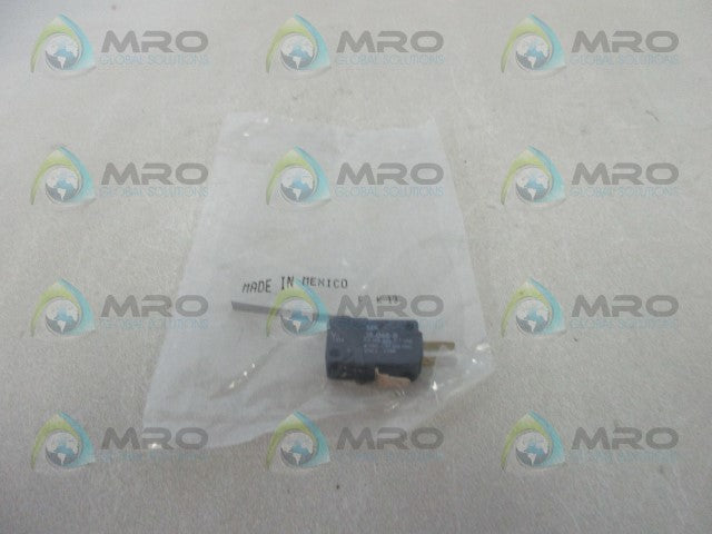 HONEYWELL V7-1B17D8-048-S SNAP SWITCH * NEW IN FACTORY BAG *