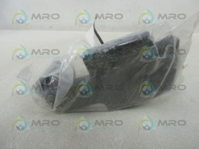 HYSTER 1354907 BRACKET (PK OF 2)  NSNP IN FACTOR BAG