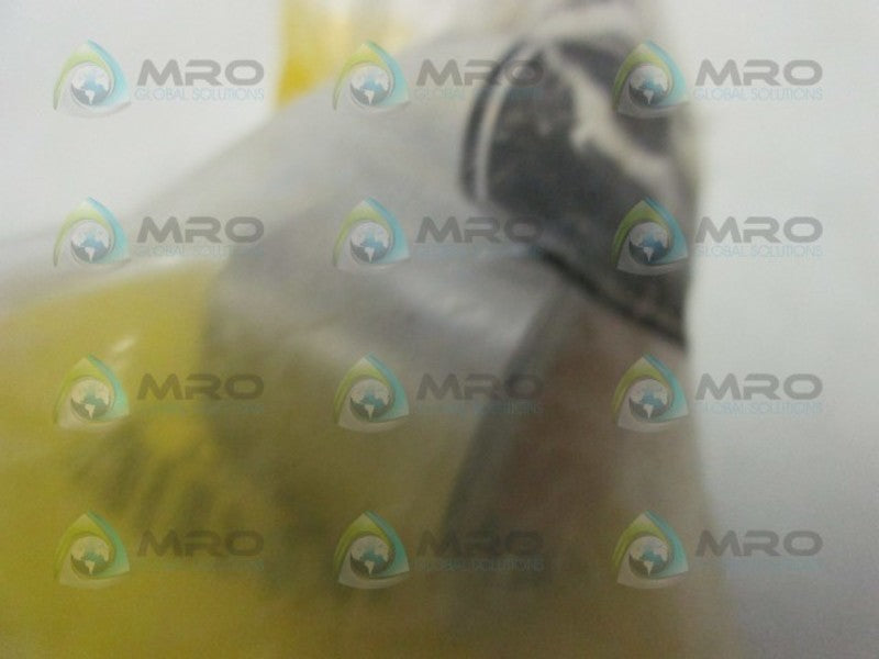 JOHN DEERE T187114 OEM BUSHING * NEW IN FACTORY BAG *
