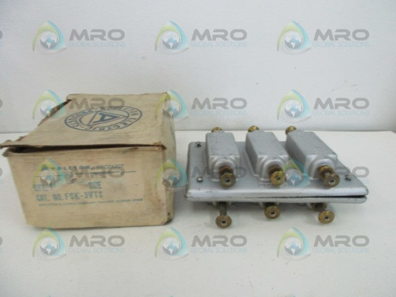 APPLETON FSK-3VTS CONDUIT COVER  NSMP