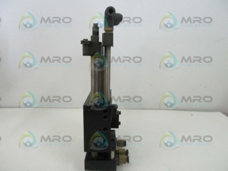 DESTACO PST-4-3-TASH PNEUMATIC CYLINDER ACTUATOR  UNMP
