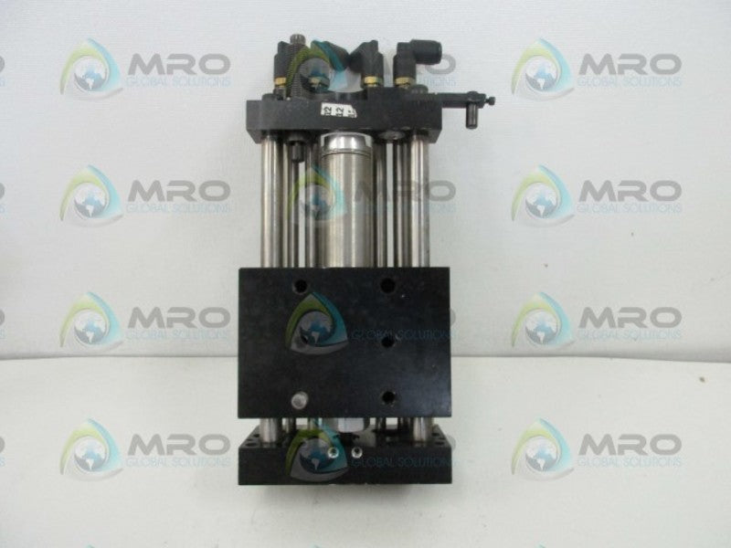 DESTACO PST-4-3-TASH PNEUMATIC CYLINDER ACTUATOR  UNMP
