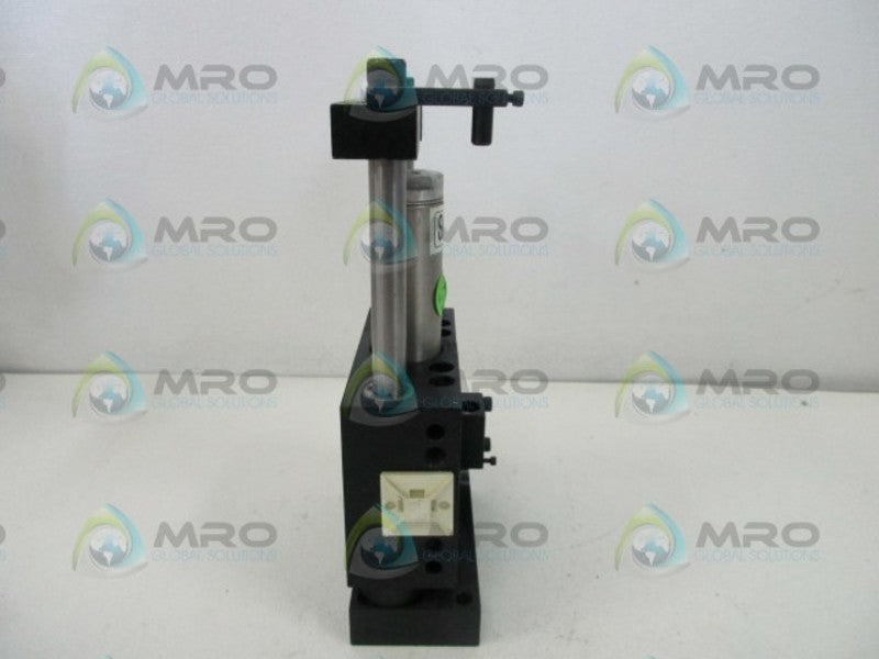 DESTACO PST-4-3 PNEUMATIC CYLINDER ACTUATOR  UNMP