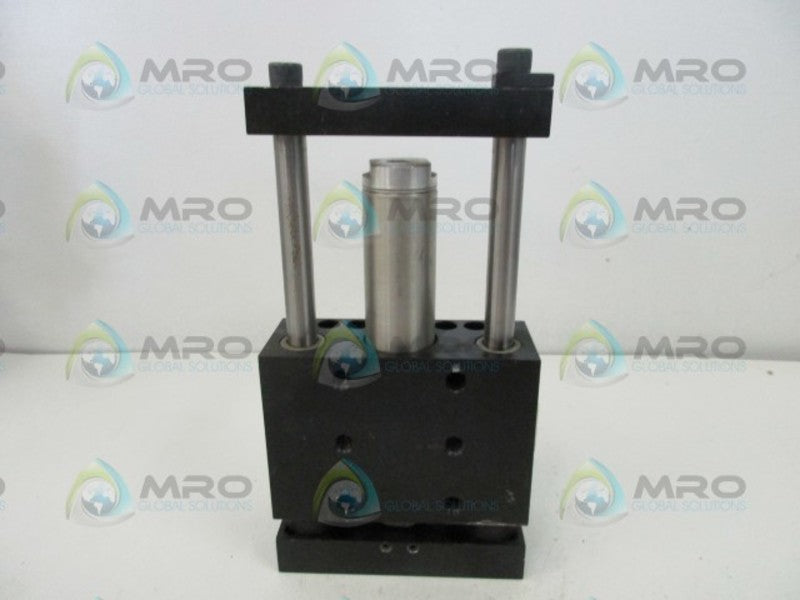 DESTACO PST-4-3 PNEUMATIC CYLINDER ACTUATOR  UNMP