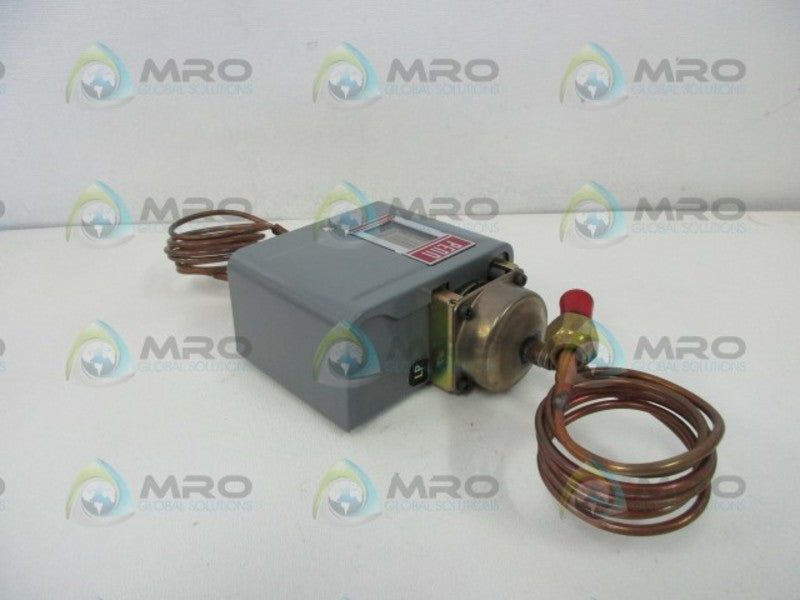 JOHNSON CONTROLS P7ABA-1 PRESSURE CONTROLLER  NSNP