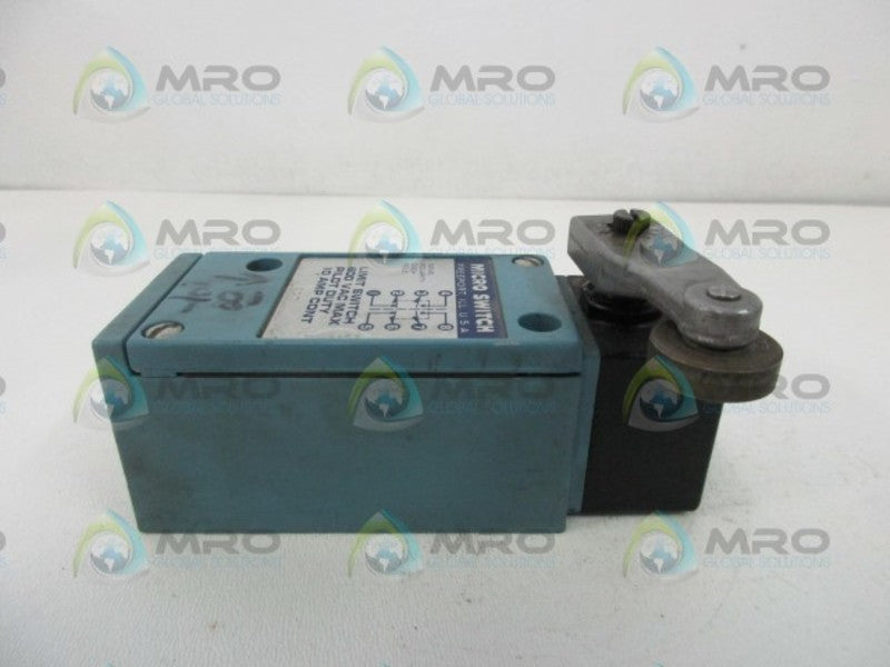 HONEYWELL LSP7L LIMIT SWITCH (AS PICTURED)  UNMP