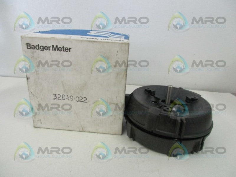 BADGER 32849-022 PLASTIC WATER METER  NSMP