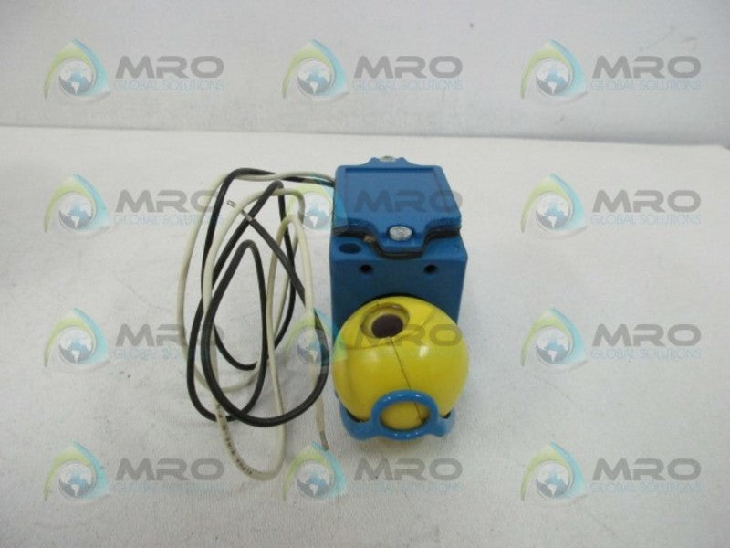 XERCON L0-15 EYE BALL LIMIT SWITCH  NSMP