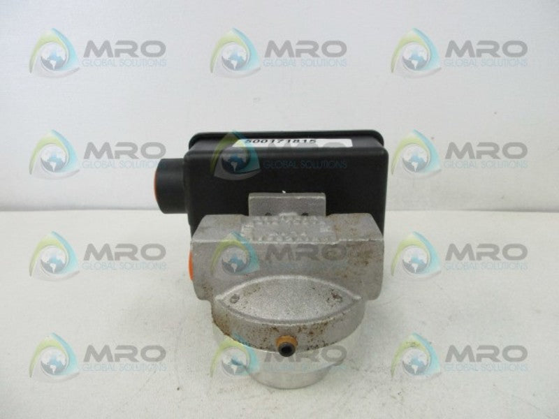 UNIVERSAL SN-DSB2GLM-4-38V.85-A1NU-10 FLOW MONITOR  UNMP