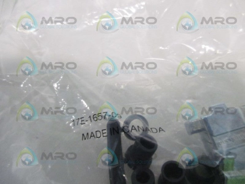 AMPHENOL 17E-1657-09 D SUB BACKSHELL * NEW IN FACTORY BAG *