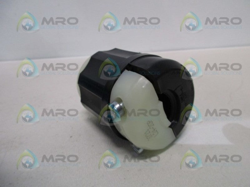 LEVITON  LOCKING PLUG  NSMP